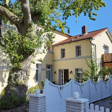 Ferienwohnung Villa Im Park Wangerooge Exterior photo